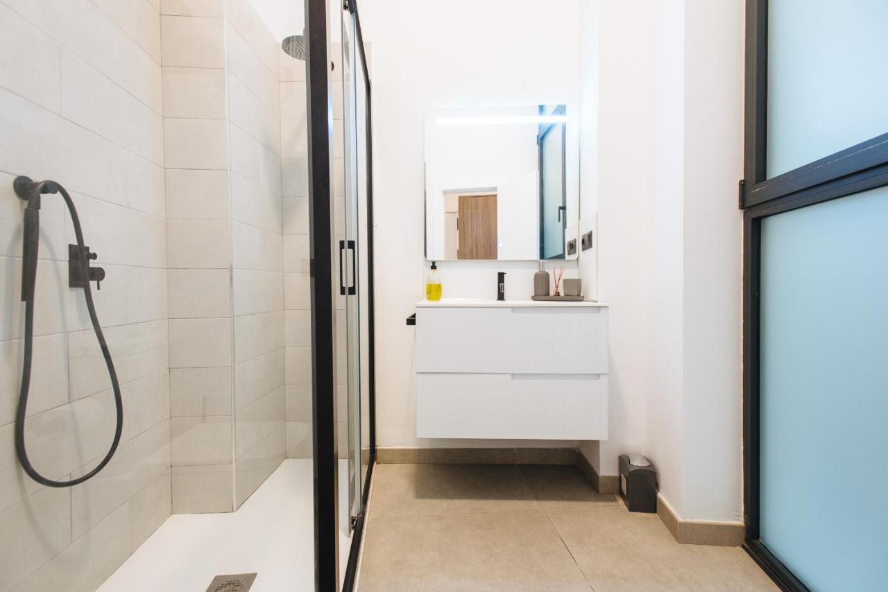 Apartamento Centrico En La Calle Cruz Verde, 10 Sevilla Kültér fotó
